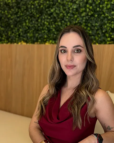 Dra. Letícia Ronsani, biomédica esteta